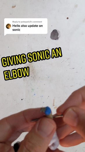 Customizing Sonic the Hedgehog Action Figure with Elbow Joint