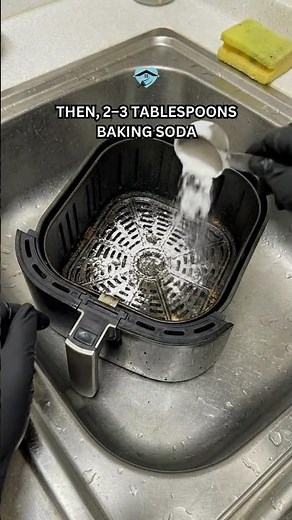 The Easiest Way to Clean an Air Fryer