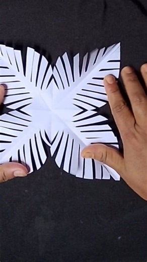13 reactions · 14 comments | Amazing Paper Snowflake Tutorial ❄️ #papersnowflakes #homedecor #creative | TN Crafts | Facebook