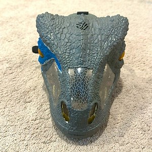 Jurassic World Velociraptor Blue Chomp 'n Roar Electronic Mask