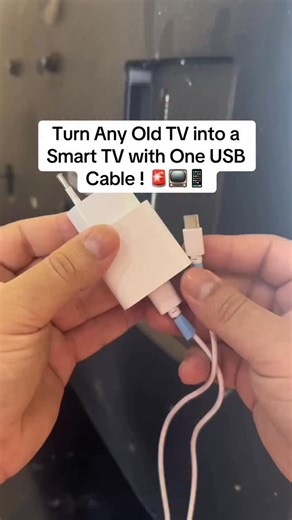 Infotech Tutoriales on Instagram: "We demonstrate an incredible method to transform an old TV into a smart TV using just a USB cable and a simple installation process, making advanced technology accessible to everyone. #SmartTVHack #TechTips #TVUpgrade #USBTrick #DIYTechnology"