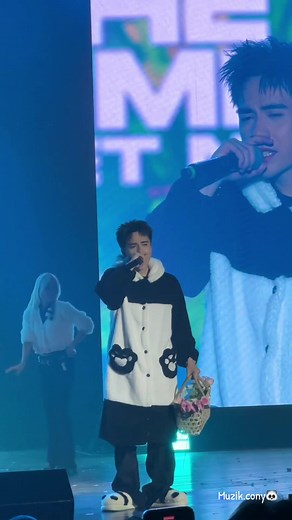 Live Concert Quang Hùng MasterD Tại Bến Thành