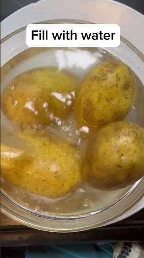 How to boil potatoes in microwave. Fast potatoes boiling