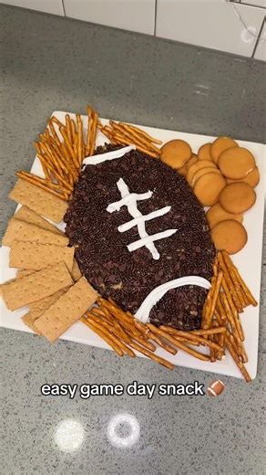 easy game day snack 🏈🤎 #gamedayfood #superbowlsnacks #easyrecipe #superbowlsunday