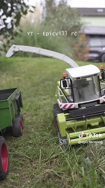 Den weltweit ersten fully funktionalen BRUDER RC Häcksler