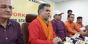 Urgent Press conference by Ravinder Raina | Live Wire