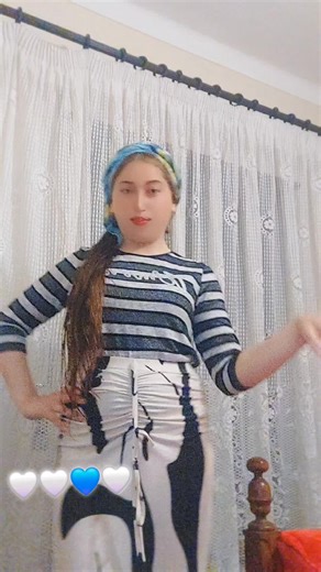 Melissa Amet (@melissa.amet)’s videos with sunet original - 🖤Cristina🖤