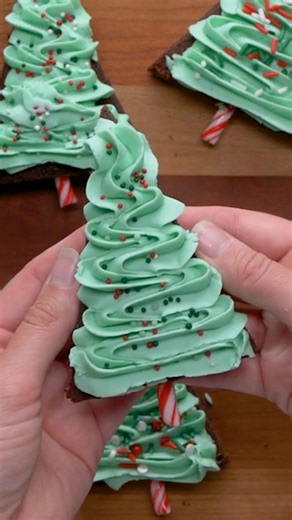 Taste of Home on Instagram: "Christmas tree brownies use a brownie mix and canned frosting for a fast, kid-friendly treat. 🔗 Comment "Christmas Tree Brownies" and we'll send the recipe link to your DMs. #holidaydesserts #christmasbaking #holidaybaking #christmasdessert #brownies"