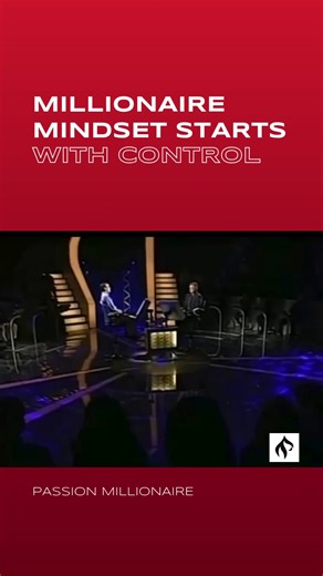 Share this mastery thrives under pressure. John Carpenter made TV history as the first-ever millionaire winner on Who Wants to Be a Millionaire? He breezed through every question without using a single lifeline. On the final $1 million question, he used his “Phone a Friend” not for help, but to call his dad and share the moment. One answer later, he did exactly that. It wasn’t luck. It was calm under pressure, mastery of knowledge, and confidence the kind of mindset that turns challenges into le