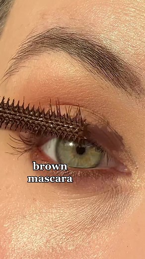 Discover Glossier's New Brown Mascara!