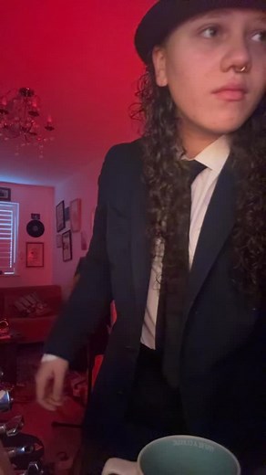 I just wanna to be a woman ✌️★ ★ ★ ★ ★ ★ #vintagefashion #retro #musiclover #retromusic #vintage #viynl #jazz #power #suits | Asha Jonas | Facebook