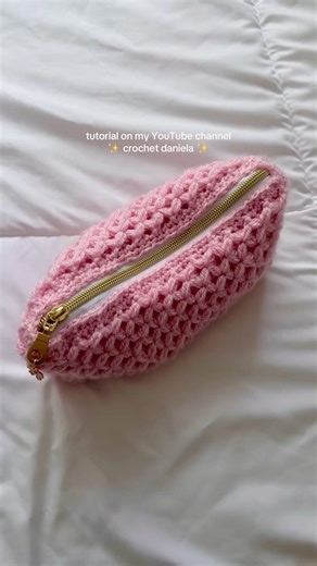 CROCHET CLUTCH TUTORIAL 💗 #crochetbagpattern #crochetclutch #crochetpouch #crochettutorial