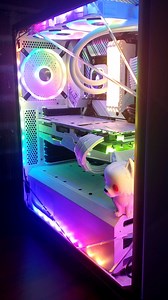 Any way to fix this flickering problem from iCue? It goes away after closing the app but I'd prefer it open.