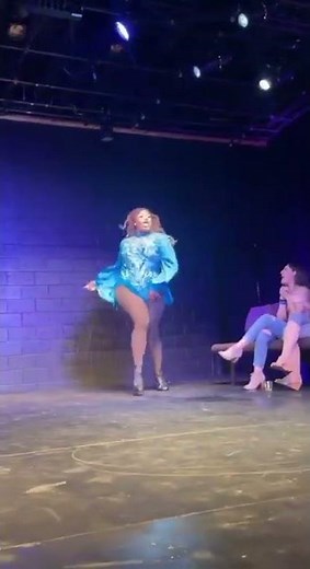 Plus size Philadelphia drag queen, 25, DIES during her performance at bar Daily Mail Online
