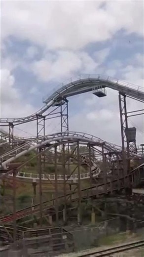 Road Runner Express at Six Flags Fiesta Texas! #shorts #sixflags #fiestatexas #rollercoaster