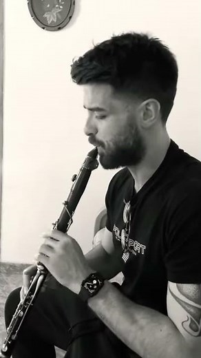 Ψίθυροι καρδιάς Άρης Μουγκοπέτρος