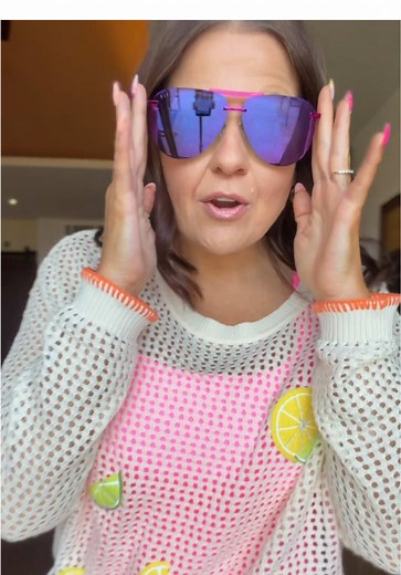 Stylish Pink DIFF Eyewear Sunglasses
