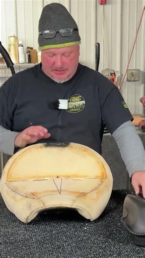 Why Reusing a Factory Seat Cover is Tricky! 🏍️ Kawasaki Vulcan 1600 Mustang