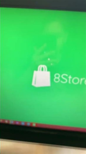 8Store a windows 8.1 store reveal project ( dosent work on some pcs if runs windows 8.1)