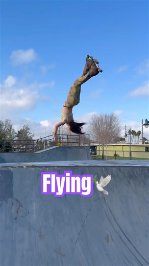Fun BMX park in Santa Cruz💐🪩👯‍♀️ #rollerskating #skatepark #skate #love