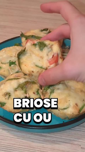 Brioșe Sănătoase cu Oua - Rețetă Delicioasă