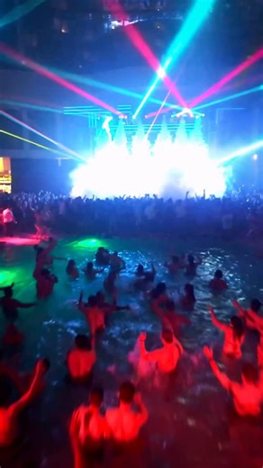 The Pool at Harrah's Resort on Instagram: "A whiplash filled night with @crankdat under the dome at @poolafterdark 💥🔊 🎥: @elevated.angles"