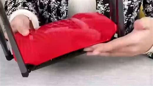 TP-LINK路由器高频段全覆盖，无缝连接客厅、卧室多设备不卡顿，实测30米距离稳定传输，家庭办公娱乐更畅快。