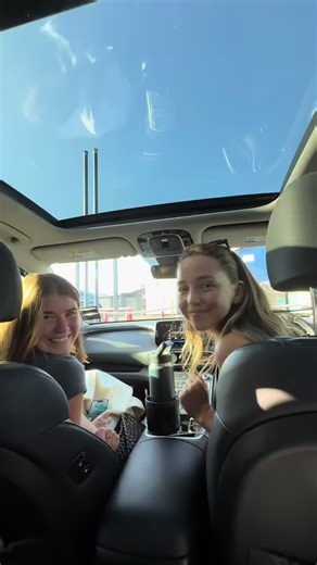 Ruby Gibson (@rubygibson2222)’s videos with Suddenly I See by KT Tunstall - Дхулайаскулчай Ендха @Муска