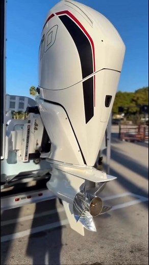 Sheesh #turnerboatworks #mercurymarine #mercuryracing #centerconsole #powerpole #saltwaterfishing #eastcoast #texascoast #sporttrailtrailers #jlaudio #slicksticks #seadek #bobsmachine #shockwaveseats #bayboat #flatsfishing #bayrippers #wadefishing | Turner Boatworks