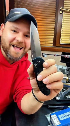 Benchmade s30v Insane Sharpness! Unstable 😂 #unstable #sharpener