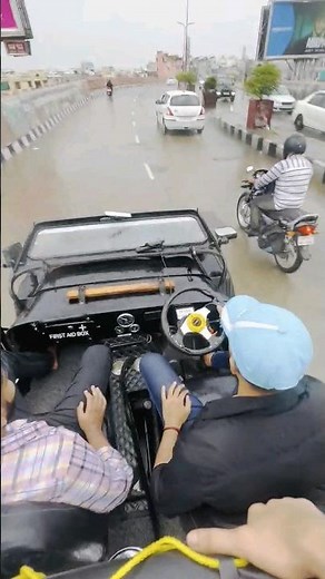 Open Jeep public reaction😎#viral #youtubeshorts #trending #shortsvideo #elvishyadav #raosahabdrill