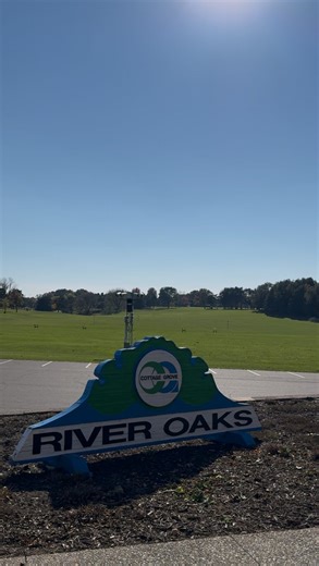 League, Lesson, and Clinic registration is now OPEN! Check out our NEW and fan-favorite programs! 👇 Leagues: https://riveroaksmunigolf.com/leagues/ Adult Lessons: https://riveroaksmunigolf.com/adult-lessons/ Junior Leagues & Lessons: https://riveroaksmunigolf.com/junior-leagues-lessons/ | River Oaks Golf Course & Event Center