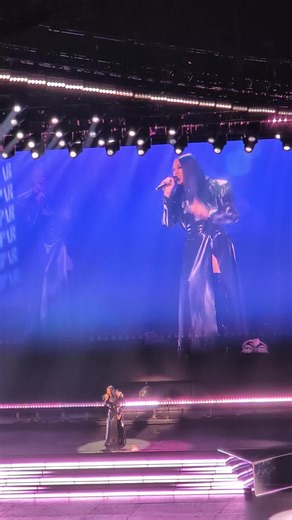 Monica Energizes the Crowd at an Unforgettable Concert