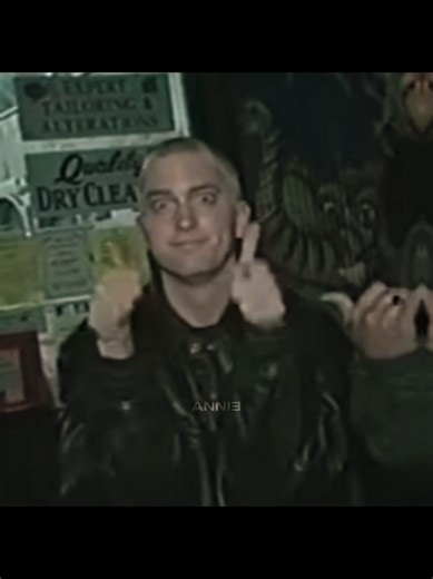 mariah carey and eminem controversial isn't it? get over it, it's just an edit #eminem #marshallmathers #christmas #edit #fyp @MATHILDƎ(ARE U COMING ?)🎶 @𝗲𝗹𝗲𝗮𝗻𝗼𝗿 💿 @.*𝙏𝙒𝙄𝙕𝙕𝙔ᝰ.ᐟ @_𝔇𝔬𝔪𝔦𝔫𝔦𝔠_2 @elmaᵃᵐ @kc💿 @mathilde_stt @Lis🙏 @Isa @𝒜𝓍𝓏