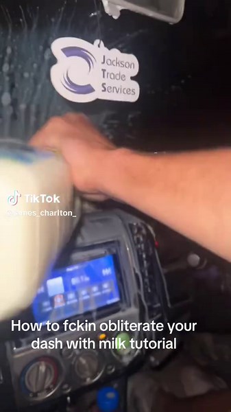 How to put milk everywhere tutorial #milkshake