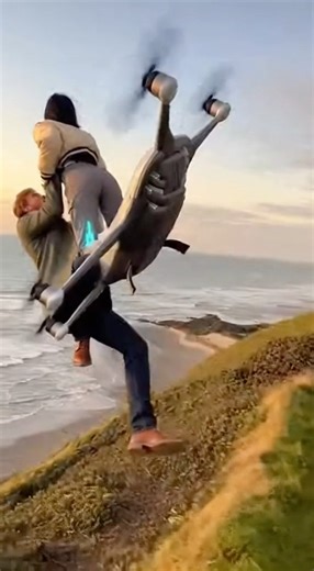 Humanoid Girlfriend ‘Wanna See Something Cool?’ Jump Jumps !!