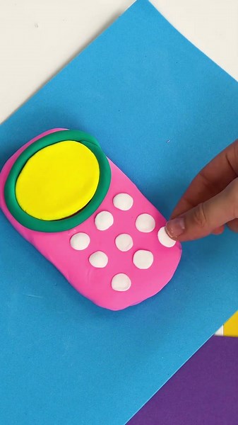 CLAY PHONE MAKEOVER! 📱 #fun #DIY