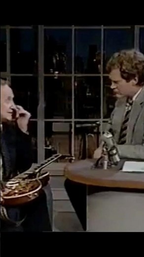 Late Night history: Les on ‪@Letterman‬ in 1987 📺