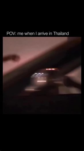 😅 Thailand, known as the “Land of Smiles,” is a Southeast Asian country famous for its rich cultural heritage, vibrant street life, and breathtaking landscapes. From the bustling markets and temples of Bangkok to the serene beaches of Phuket and Krabi, Thailand offers a diverse range of experiences. The country is home to an array of historical sites, such as the ancient city of Ayutthaya and the Grand Palace, which showcase the nation’s deep-rooted traditions and royal history. Thai cuisine is