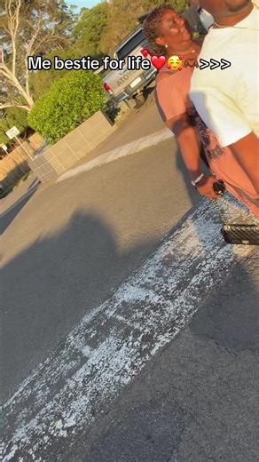 Uncle and pikin❤️🥰