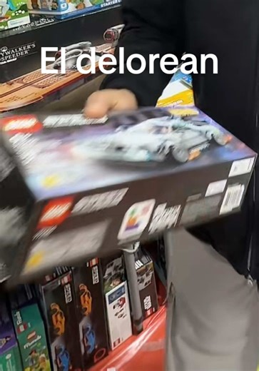 Ya trajimos el delorean de #lego | Lego