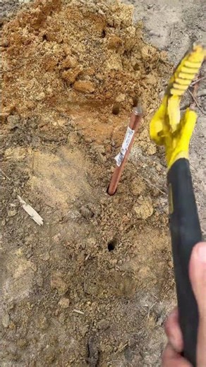 How to install grounding rod for electrical meter ￼