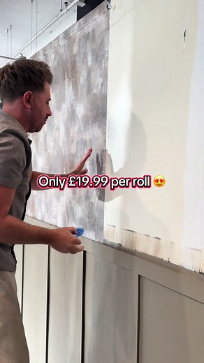 Abstract wallpaper made easy: hang vinyl wallpaper in minutes