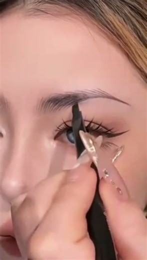 "Learn Perfect Eyebrow Shaping at Home ✨ Save This Video & Master the Technique Like a Pro!"
