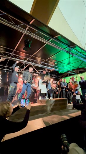 54K views · 353 reactions | Røn Gard vant den gjeve prisen for årets beste rakfisk under Rakfiskfestivalen 朗 2. plass til Lofoss Fisk og 3. plass til Noraker Gård! Gratulerer alle tre  Hvilken rakfisk er din favoritt?  | Valdres | Facebook