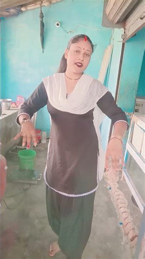 are hamare Raja tu 70 wali chhod