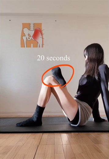 足を長くするストレッチslim long legs【概要】①ヒップアップトレーニングでお尻の位置を高くする②腰を反らないように注意して太腿をストレッチする③アキレス腱と脹脛を伸ばす④中臀筋のストレッチ⑤腸腰筋のストレッチ⑥足のリンパ流す20秒。本来の長さを取り戻し脚長に見せるストレッチ✨保存してやってみてね#exercise #training #stretch #yoga