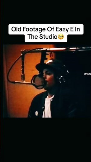 Rare footage of Eazy e in studio #oldschoolhiphop #eazye #atchive