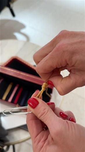 How to Tie the Cartier Trinity Bracelet Knot.Employee's Step-by-Step Tutorial #cartier #diy