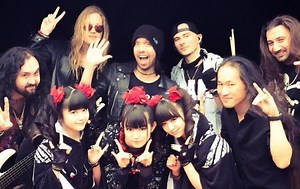BABYMETAL Joins DRAGONFORCE On Stage At U.K.'s DOWNLOAD Festival (Video)